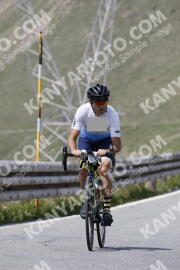 Photo #3156513 | 18-06-2023 13:35 | Passo Dello Stelvio - Peak BICYCLES