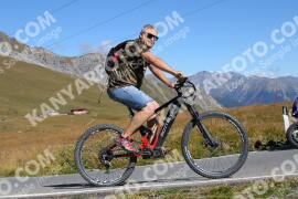 Photo #2697140 | 21-08-2022 10:55 | Passo Dello Stelvio - Peak BICYCLES