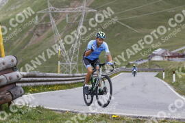 Foto #3310575 | 02-07-2023 10:19 | Passo Dello Stelvio - die Spitze BICYCLES