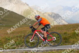 Photo #4036644 | 23-08-2023 12:58 | Passo Dello Stelvio - Peak BICYCLES