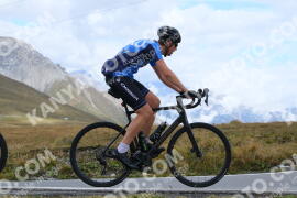 Photo #4296335 | 20-09-2023 12:41 | Passo Dello Stelvio - Peak BICYCLES