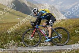 Foto #3702009 | 02-08-2023 14:13 | Passo Dello Stelvio - die Spitze BICYCLES