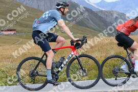 Photo #2764535 | 28-08-2022 11:08 | Passo Dello Stelvio - Peak BICYCLES