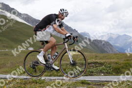 Photo #3648578 | 30-07-2023 11:06 | Passo Dello Stelvio - Peak BICYCLES