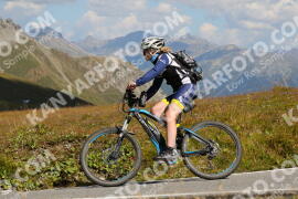 Photo #3911104 | 16-08-2023 11:11 | Passo Dello Stelvio - Peak BICYCLES