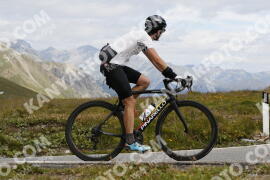 Photo #3695177 | 02-08-2023 11:32 | Passo Dello Stelvio - Peak BICYCLES