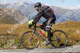Photo #4299718 | 24-09-2023 14:42 | Passo Dello Stelvio - Peak BICYCLES