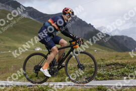 Photo #3647786 | 30-07-2023 09:58 | Passo Dello Stelvio - Peak BICYCLES
