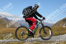 Foto #4299627 | 24-09-2023 13:28 | Passo Dello Stelvio - die Spitze BICYCLES