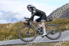 Photo #4296379 | 20-09-2023 12:50 | Passo Dello Stelvio - Peak BICYCLES