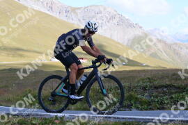 Foto #3910456 | 16-08-2023 10:28 | Passo Dello Stelvio - die Spitze BICYCLES
