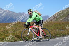 Foto #4155761 | 04-09-2023 13:29 | Passo Dello Stelvio - die Spitze BICYCLES