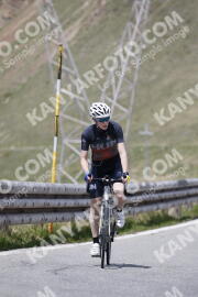 Photo #3127459 | 17-06-2023 12:47 | Passo Dello Stelvio - Peak BICYCLES