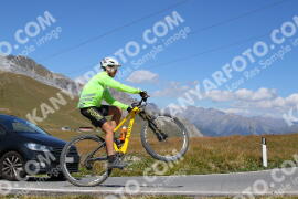 Foto #2670089 | 16-08-2022 12:52 | Passo Dello Stelvio - die Spitze BICYCLES