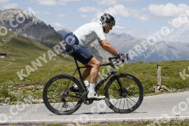 Foto #3368072 | 07-07-2023 14:09 | Passo Dello Stelvio - die Spitze BICYCLES