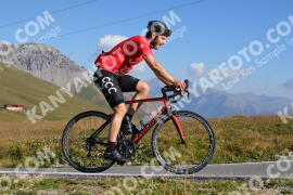 Foto #4015789 | 22-08-2023 09:46 | Passo Dello Stelvio - die Spitze BICYCLES