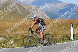 Photo #2740146 | 25-08-2022 13:58 | Passo Dello Stelvio - Peak BICYCLES