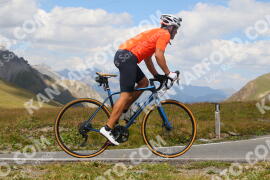 Foto #4006748 | 21-08-2023 13:38 | Passo Dello Stelvio - die Spitze BICYCLES