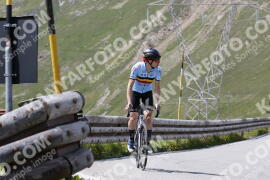 Foto #3351578 | 04-07-2023 14:46 | Passo Dello Stelvio - die Spitze BICYCLES