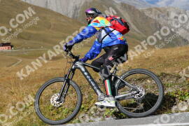 Photo #4299685 | 24-09-2023 14:03 | Passo Dello Stelvio - Peak BICYCLES
