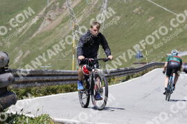 Foto #3537377 | 19-07-2023 12:44 | Passo Dello Stelvio - die Spitze BICYCLES