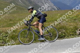 Photo #3595901 | 27-07-2023 14:21 | Passo Dello Stelvio - Peak BICYCLES