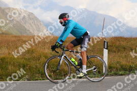 Photo #2677581 | 17-08-2022 10:03 | Passo Dello Stelvio - Peak BICYCLES