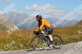 Foto #2668769 | 16-08-2022 12:10 | Passo Dello Stelvio - die Spitze BICYCLES