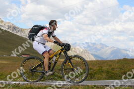 Foto #3939198 | 18-08-2023 14:14 | Passo Dello Stelvio - die Spitze BICYCLES