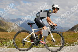 Photo #3933481 | 18-08-2023 11:40 | Passo Dello Stelvio - Peak BICYCLES