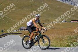 Foto #2700380 | 21-08-2022 14:11 | Passo Dello Stelvio - die Spitze BICYCLES