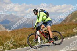 Foto #2670836 | 16-08-2022 13:08 | Passo Dello Stelvio - die Spitze BICYCLES