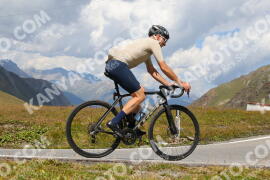 Photo #3914521 | 16-08-2023 13:43 | Passo Dello Stelvio - Peak BICYCLES