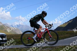 Photo #3910523 | 16-08-2023 10:35 | Passo Dello Stelvio - Peak BICYCLES