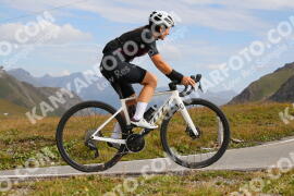 Photo #3919348 | 17-08-2023 10:14 | Passo Dello Stelvio - Peak BICYCLES