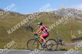 Foto #3894320 | 15-08-2023 10:38 | Passo Dello Stelvio - die Spitze BICYCLES