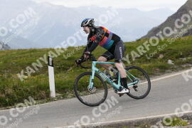 Photo #3265376 | 28-06-2023 12:40 | Passo Dello Stelvio - Peak BICYCLES