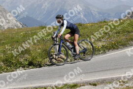 Photo #3526798 | 18-07-2023 11:15 | Passo Dello Stelvio - Peak BICYCLES