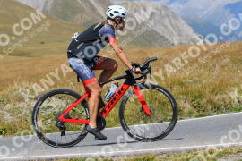 Photo #2739566 | 25-08-2022 13:40 | Passo Dello Stelvio - Peak BICYCLES