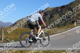 Foto #4154405 | 04-09-2023 11:00 | Passo Dello Stelvio - die Spitze BICYCLES