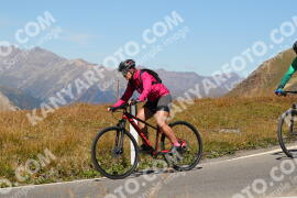 Foto #2733067 | 24-08-2022 13:42 | Passo Dello Stelvio - die Spitze BICYCLES