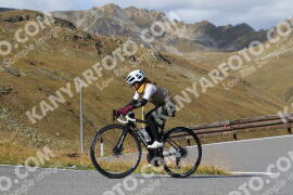 Foto #4291178 | 19-09-2023 10:40 | Passo Dello Stelvio - die Spitze BICYCLES