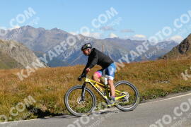 Foto #2696963 | 21-08-2022 10:46 | Passo Dello Stelvio - die Spitze BICYCLES