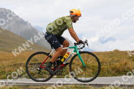 Photo #4265406 | 16-09-2023 13:12 | Passo Dello Stelvio - Peak BICYCLES