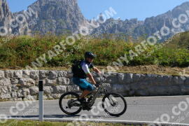 Photo #2511343 | 05-08-2022 09:42 | Gardena Pass BICYCLES