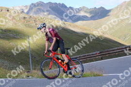 Foto #4000685 | 21-08-2023 10:18 | Passo Dello Stelvio - die Spitze BICYCLES