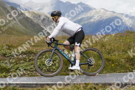 Foto #3732044 | 06-08-2023 14:08 | Passo Dello Stelvio - die Spitze BICYCLES