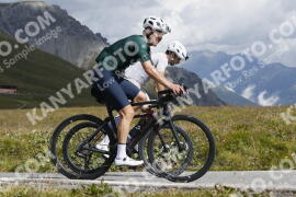 Foto #3714468 | 03-08-2023 10:55 | Passo Dello Stelvio - die Spitze BICYCLES