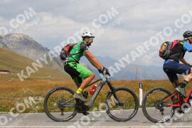 Photo #2680484 | 17-08-2022 13:37 | Passo Dello Stelvio - Peak BICYCLES