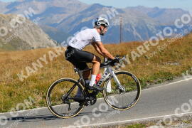 Foto #2735988 | 25-08-2022 10:46 | Passo Dello Stelvio - die Spitze BICYCLES